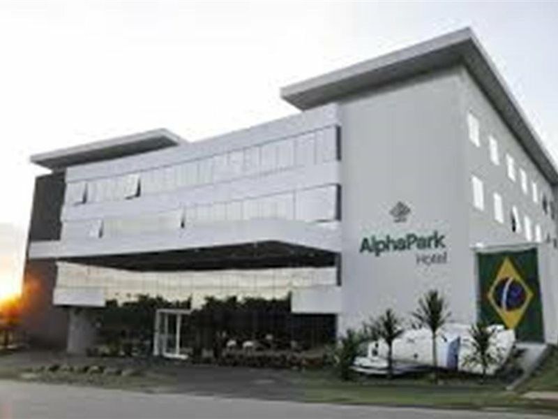 Alphapark Hotel Гояния Екстериор снимка