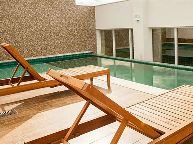 Alphapark Hotel Гояния Екстериор снимка